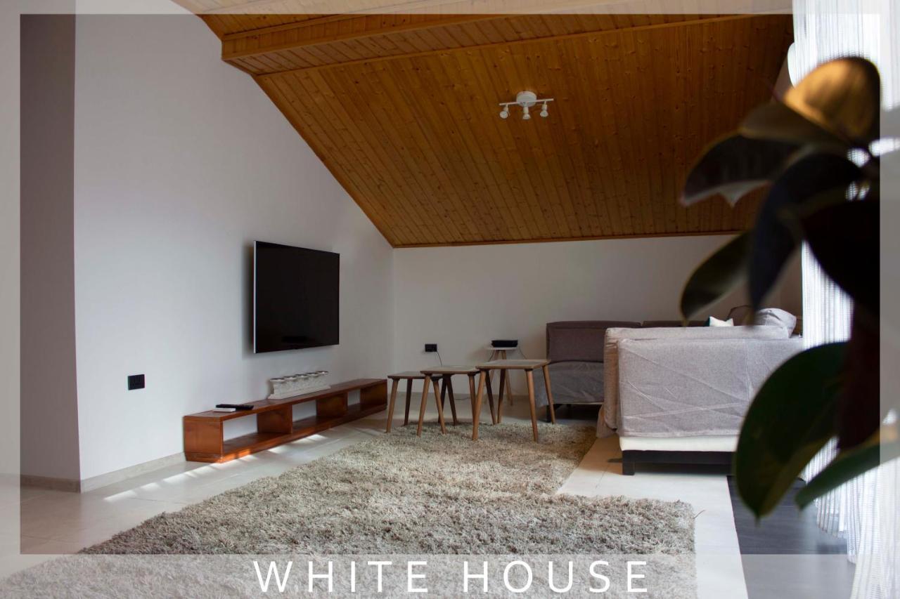 White House Villa Tbilisi Eksteriør billede